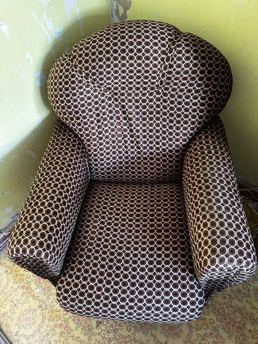 Отдам даром диван