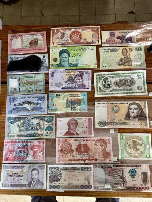 Продавам стари банкноти