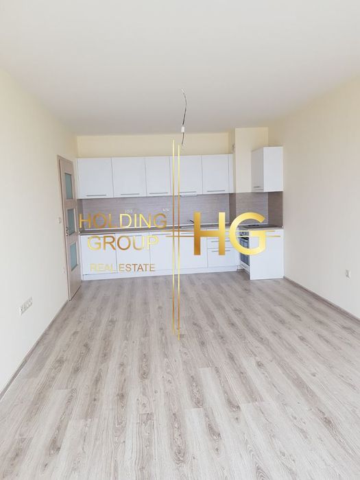 Продава се Двустаен апартамент в Варна, Аспарухово - 70 кв.м за 1743 €/кв.м - Снимка #1