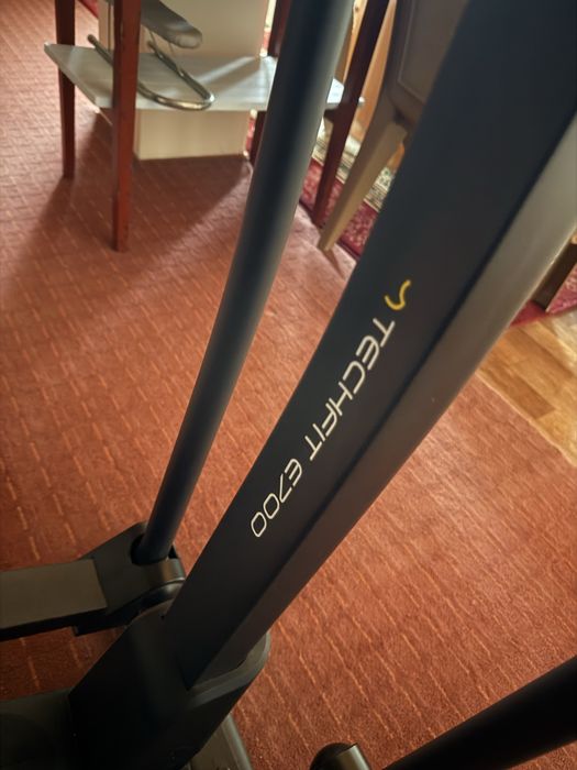 Bicicleta eliptica Techfit E700