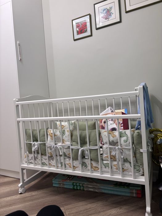 Продам кроватку детскую дерево