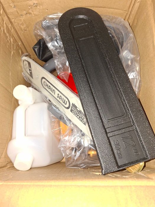 Моторен трион за една ръка