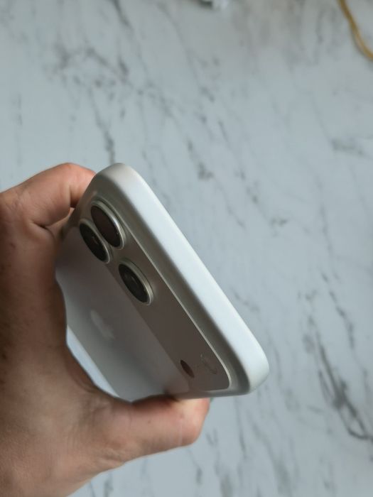 Vand Iphone 17 Pro Max piese(recarosare)