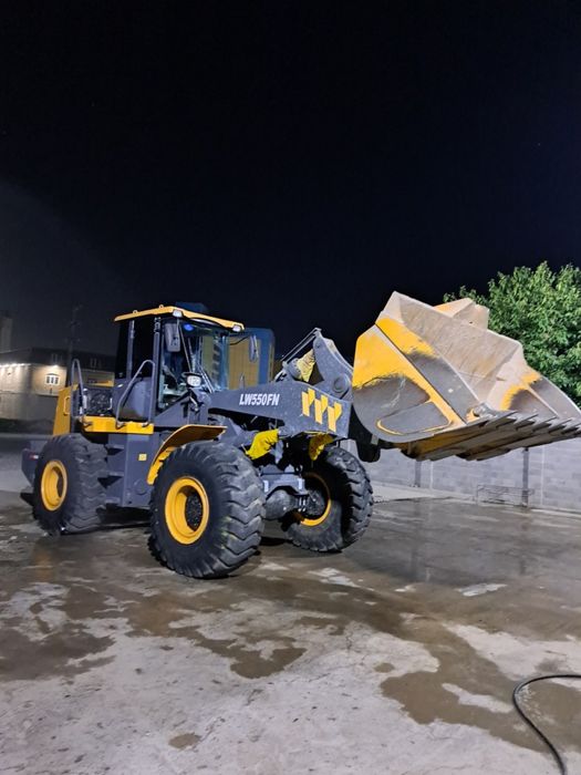 Аренда экскаваторов и спецтехники