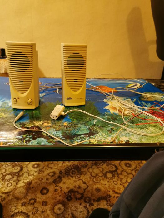 Тон колонки за компютър