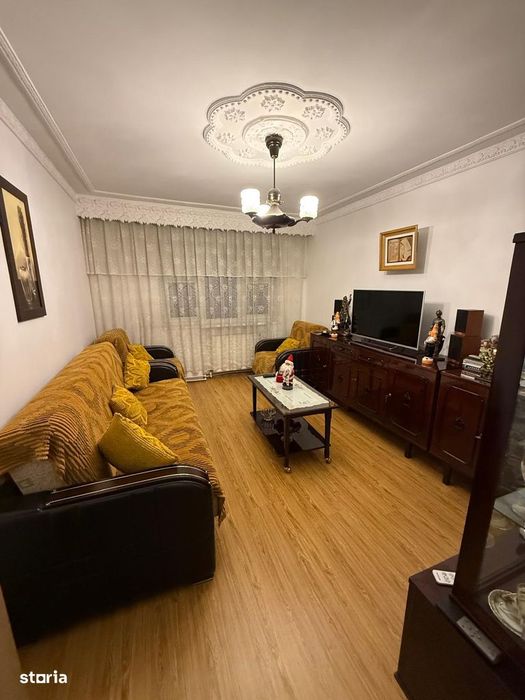 Apartament cu 3 camere decomandate, G. Enescu