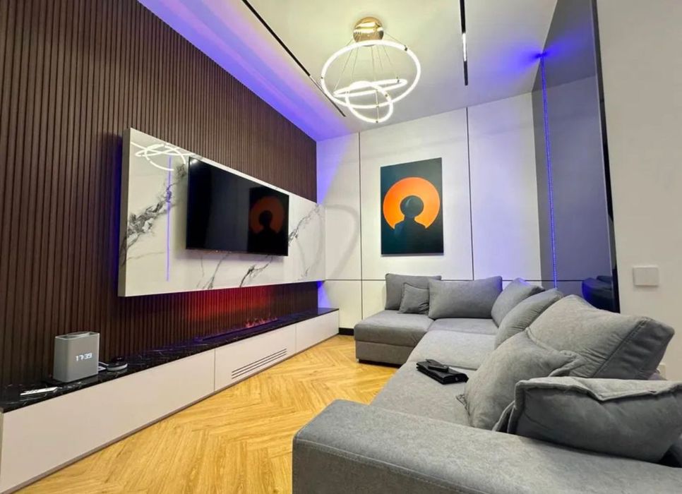 Parisien е Сдается новая 2х-ком квартира  удачливай новостройке