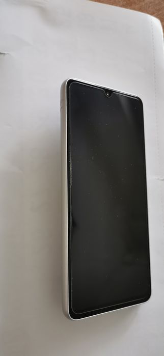 Продавам за части Samsung A33