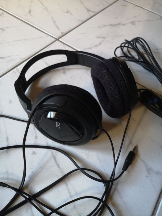 Аудио слушалки  JVC с 2 м кабел + 2 броя кабели