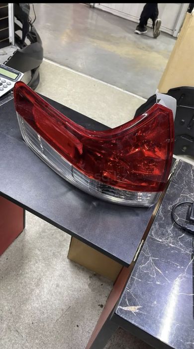 Фары Бампер Toyota Sienna