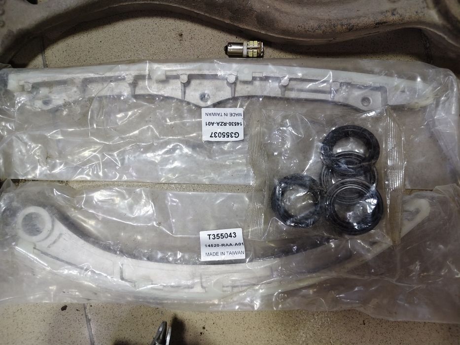 Натяжитель и прочие запчасти ремкомплекта