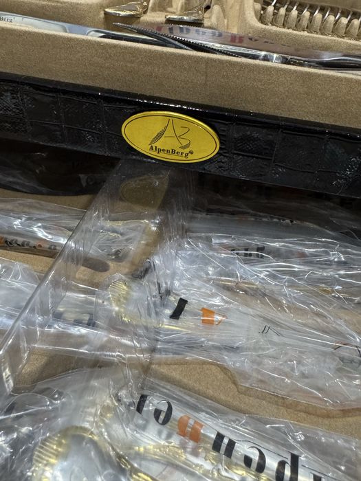 AlpenBerg набор приборов для стола