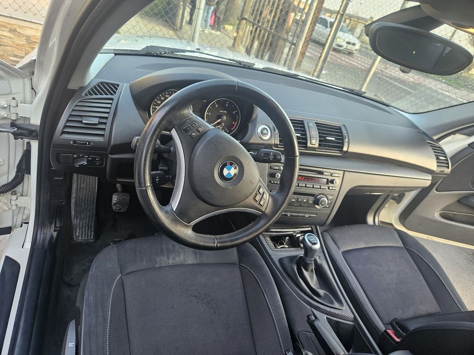 Vand  sau schimb Bmw seria 1