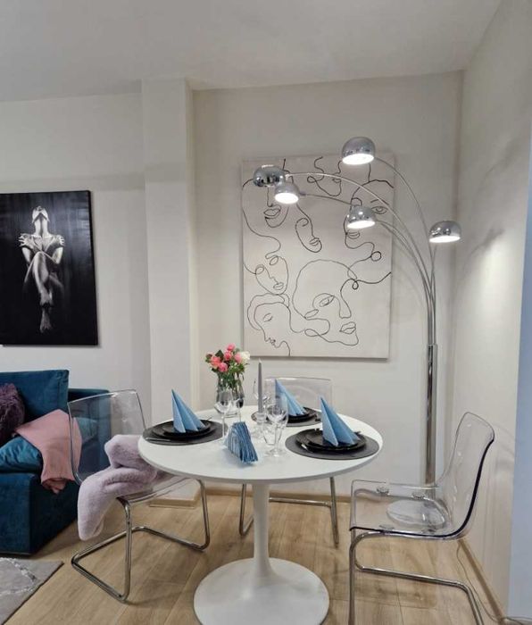 Дава се под наем Двустаен апартамент в София, Център - 70 кв.м за 759.9 € - Снимка #2