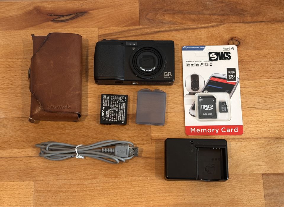 Aparat foto digital RICOH GR Digital (Japonia) - MINT CONDITION