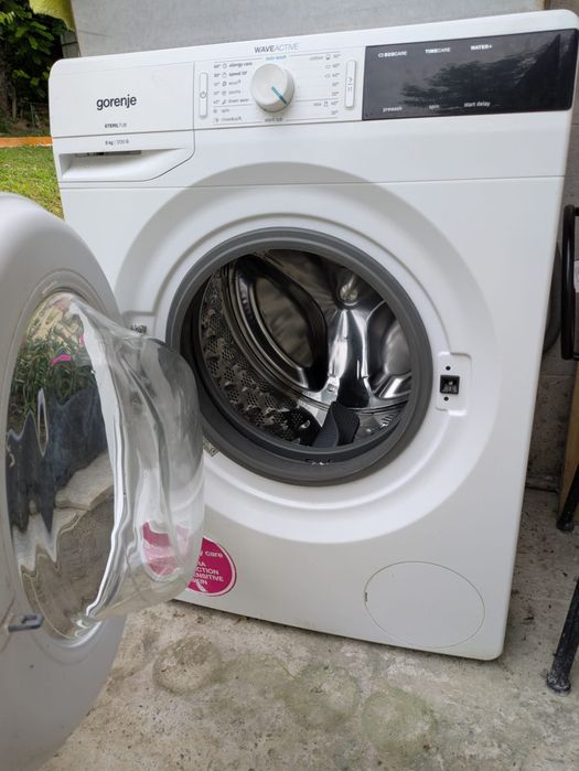 Mașina de spălat Gorenje cu rulmentul stricat.