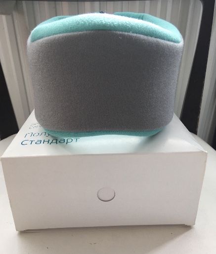 Шийна полутвърда яка