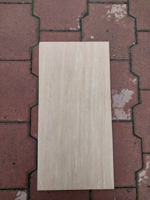 Продаю новый Керамогранит 30х60