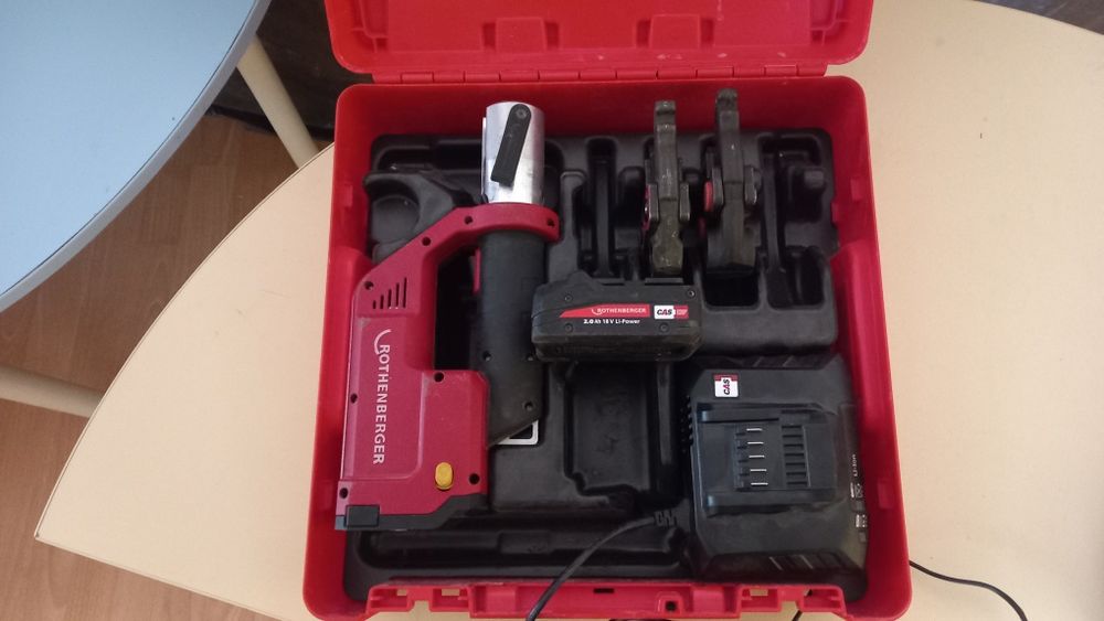 Rothenberger 18v батерия и зарядно ротенбергер като нови