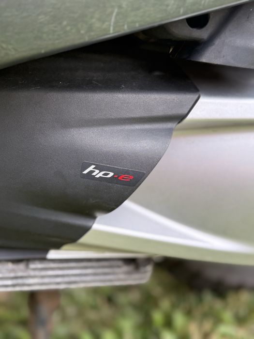 Piaggio Vespa GTS 300 hpe ( injectie electronică 24 CP)