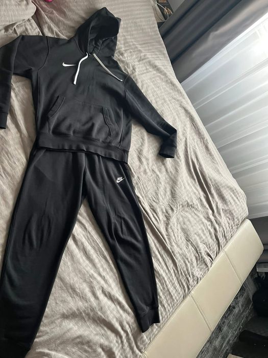 Чисто нов екип NIKE