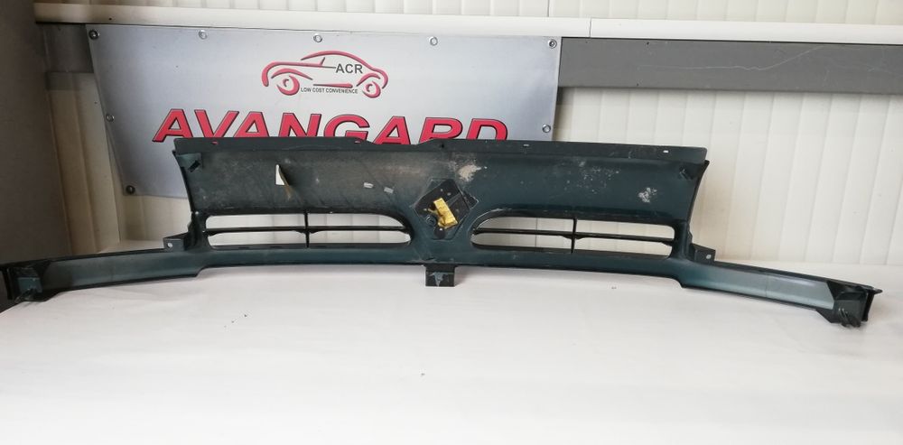 Предна решетка за Renault Master 1998-2010