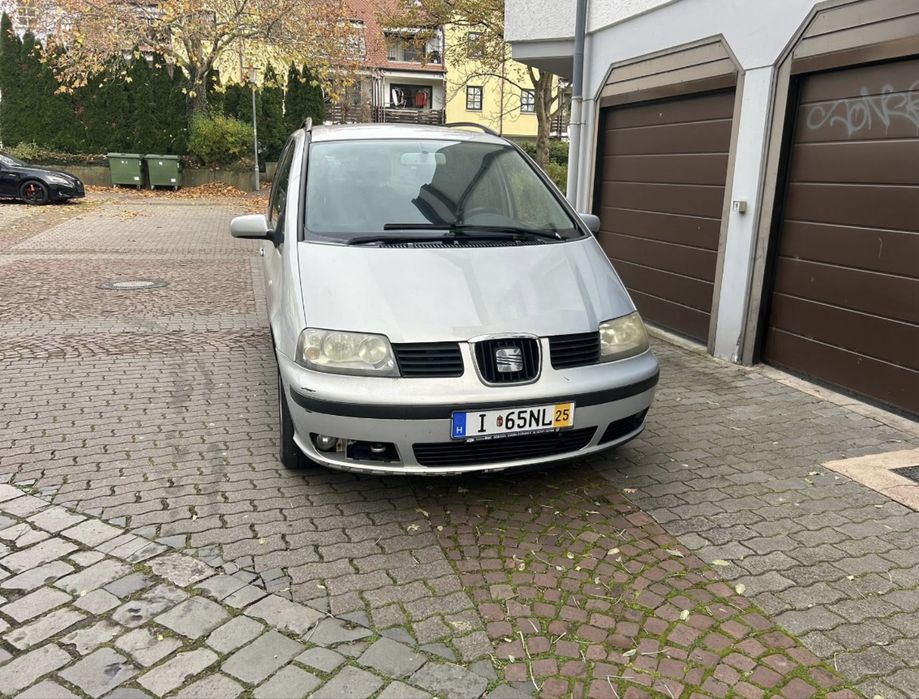 Продавам Сеат Алхамбра 1.9 131кс 2003г