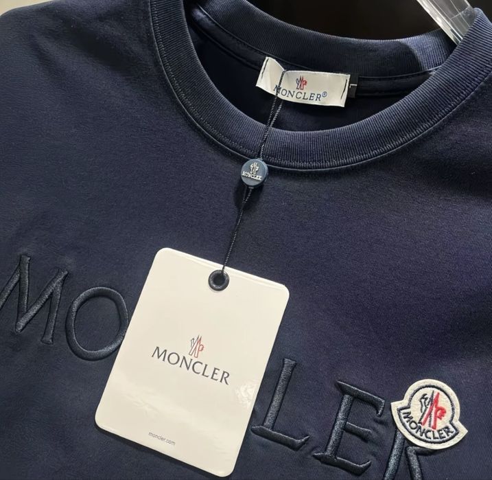 Moncler футболки