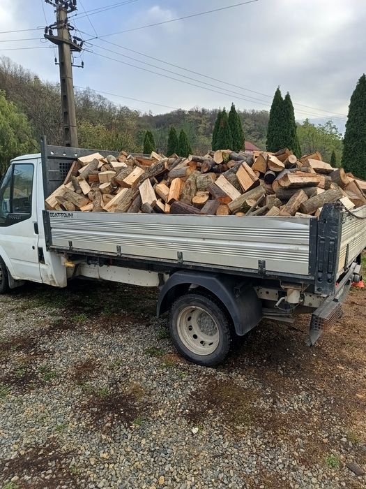 Lemne de foc esență tare.