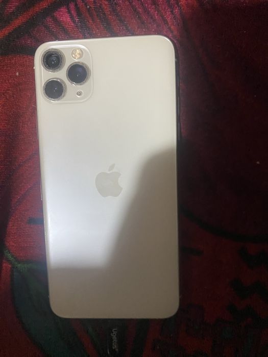 Аифон 11про макс 256гб акб72