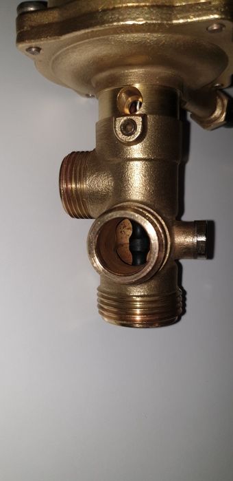 Vana 3 cai Immergas Eolo Mini 24 kw, kit-ul Membrana noua !!!