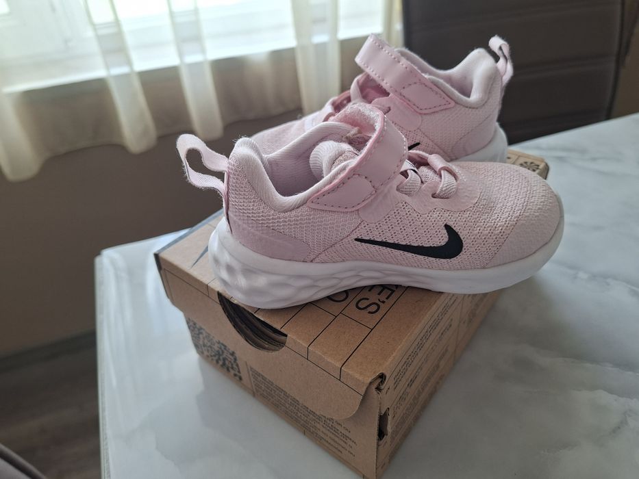 Запазени маратонки Nike