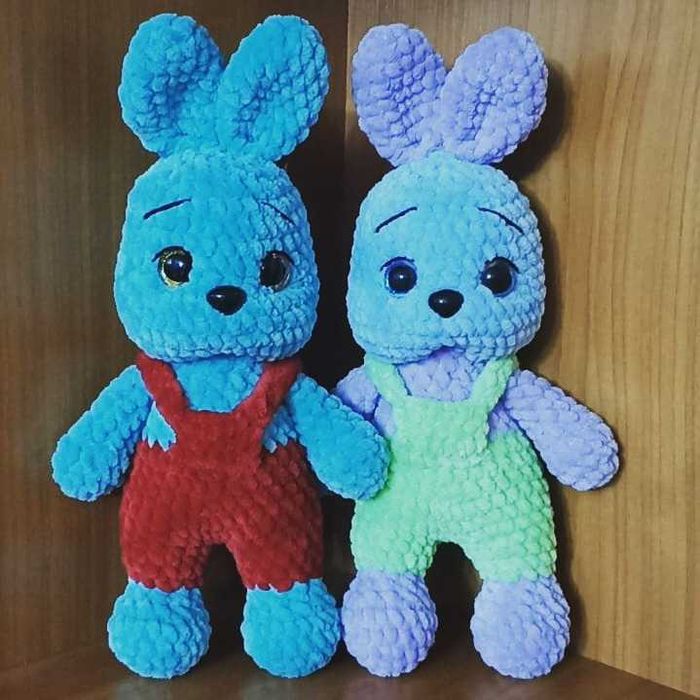 Вязаные игрушки ручная работа зайки