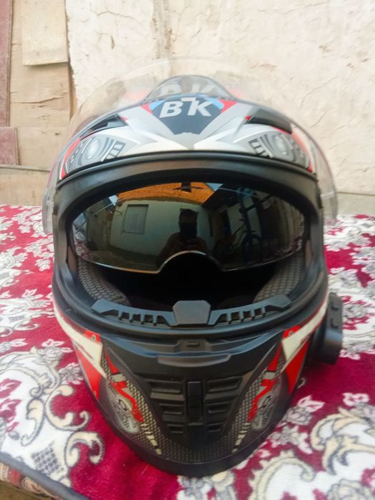 Продаётся шлем. В хорошем состоянии новый.