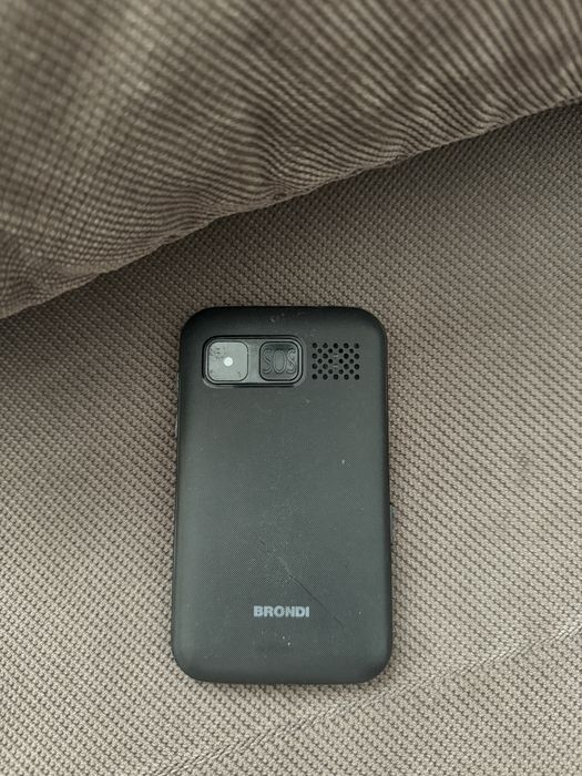 Telefon cu butoane Broni dual sim