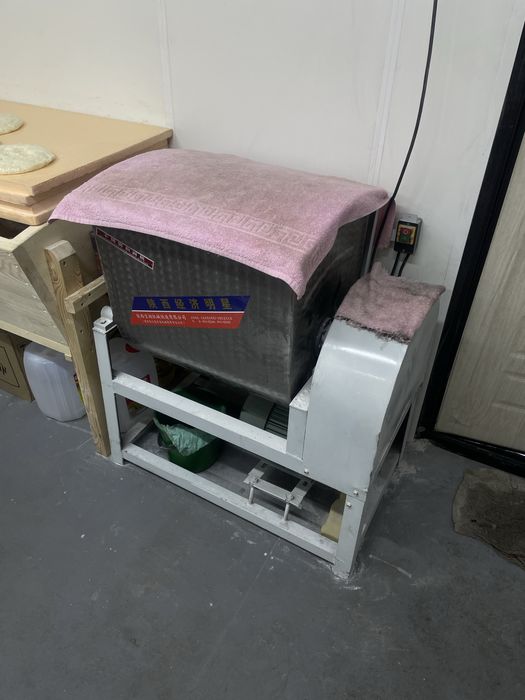 Продам тестомес.