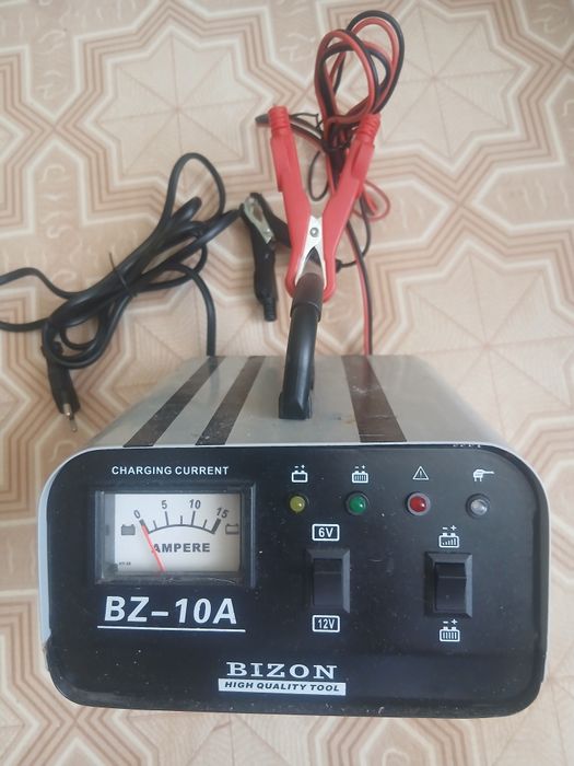 Зарядное устройство .