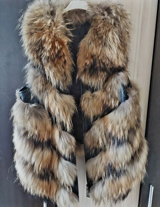 Елек от естествен косъм и кожа