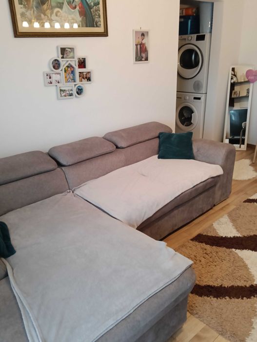 Apartament 3 camere la etajul 2
