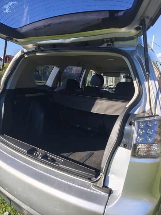 Mitsubishi Outlander 2.0 diesel mașina personală în stare foarte buna