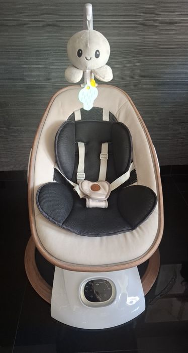 TRIUMPH електрическа бибешка люлка CANGAROO