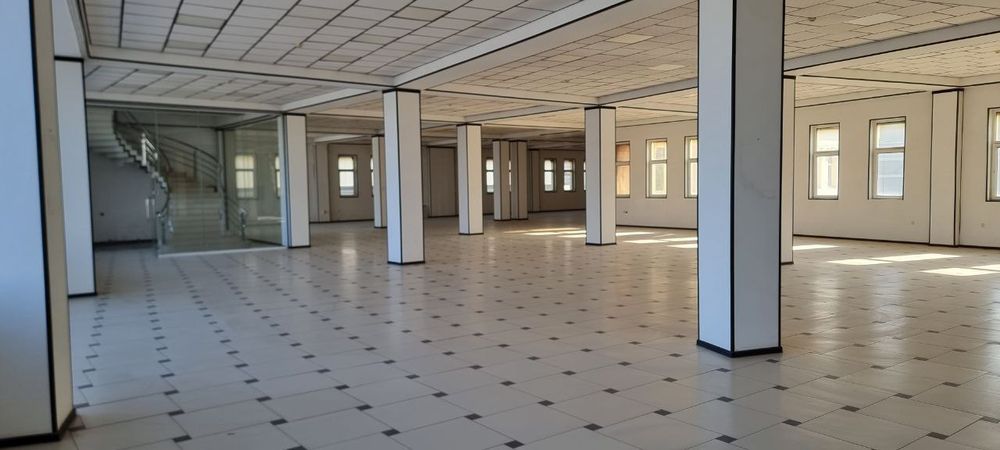 Сдаётся нежилое помещение в Сергелинский районе Базар авто запчаст