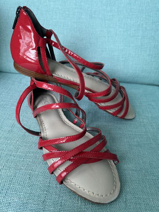 Нови дамски ниски сандали DKNY