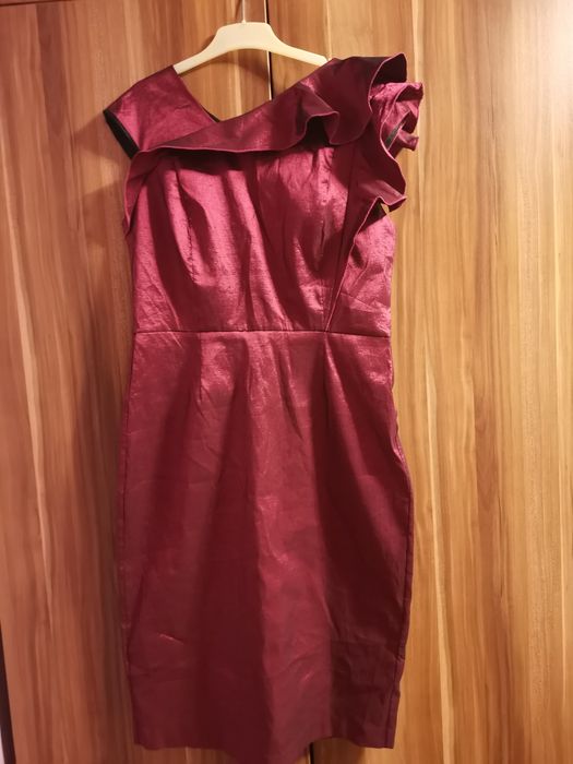 Vand rochii  de ocazie  dama