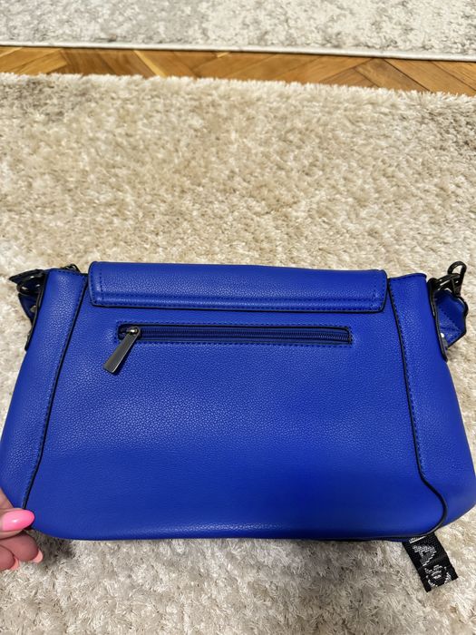 Разпродажба Чанти