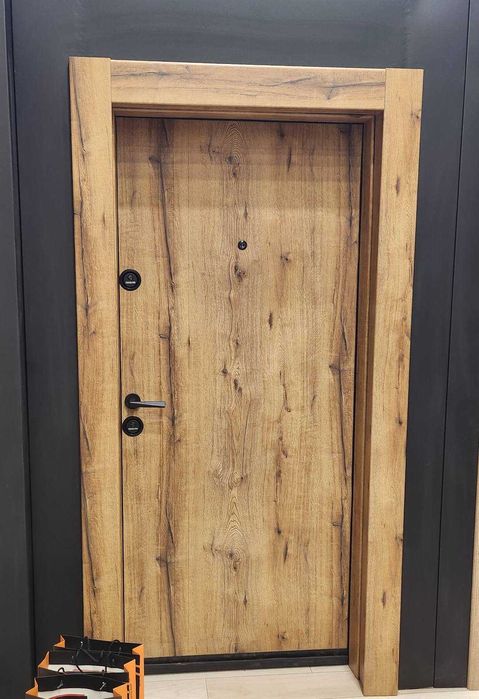 Входни врати НА СКЛАД