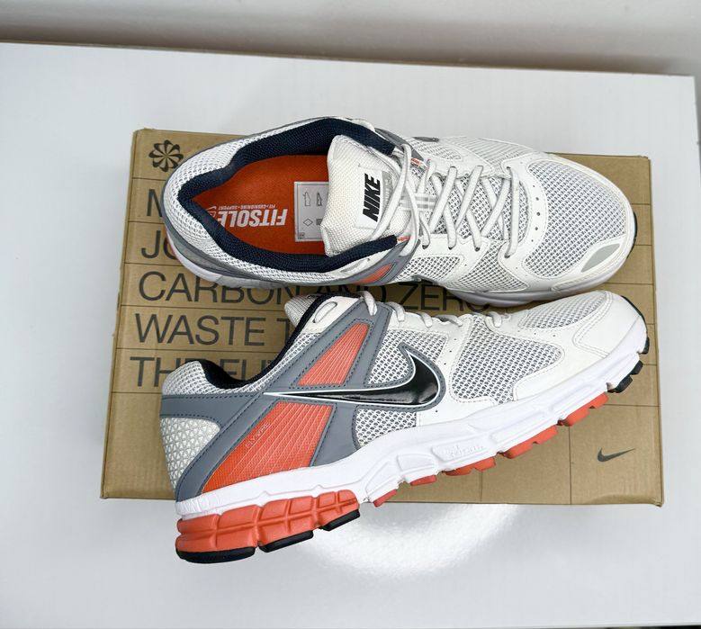 Nike Zoom Vomero 5 (44) 28см. Маратонки