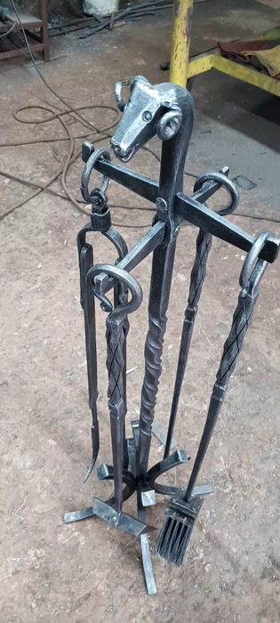 Прибори за камина от ковано желязо