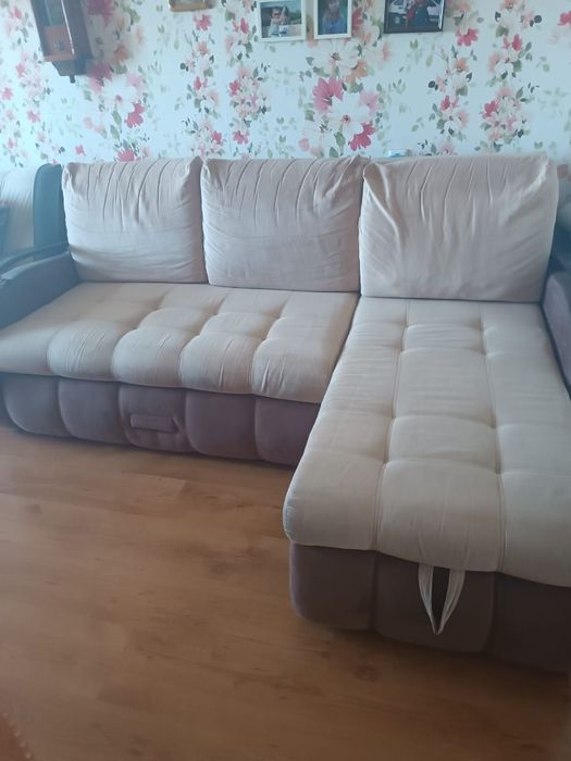 Продам угловой диван