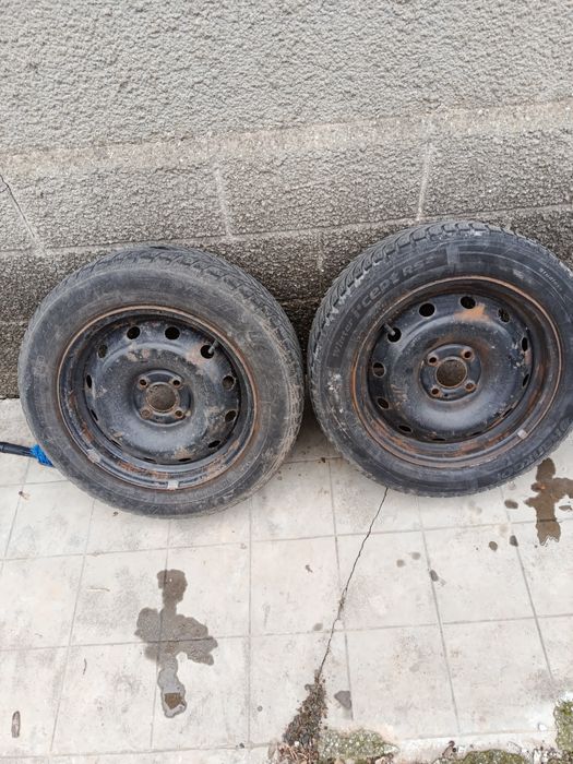 De vânzare  jante Logan 15'Cu tot cu anvelope!